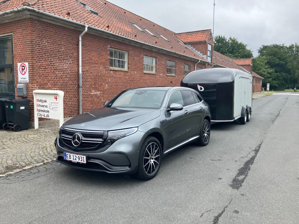 Mercedes EQC elbil med trailer klar til B/E-undervisning